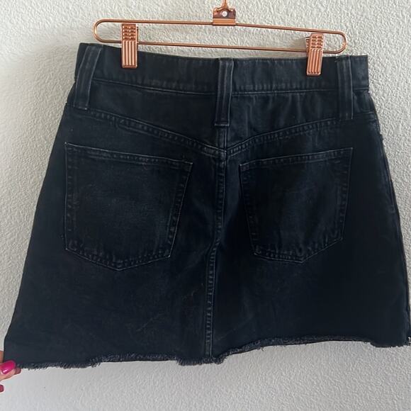 Madewell McCarren Raw-Hem Jean Skirt in Washed Black 26 - Picture 5 of 6